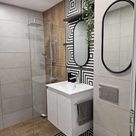 Modern 2br In Westpoint Close To Medical Uni * Filibe