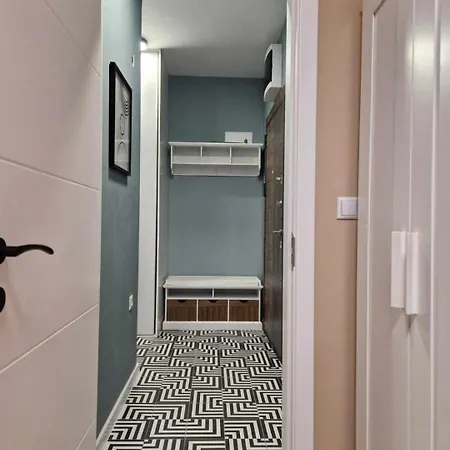 Modern 2br In Westpoint Close To Medical Uni Apartamento