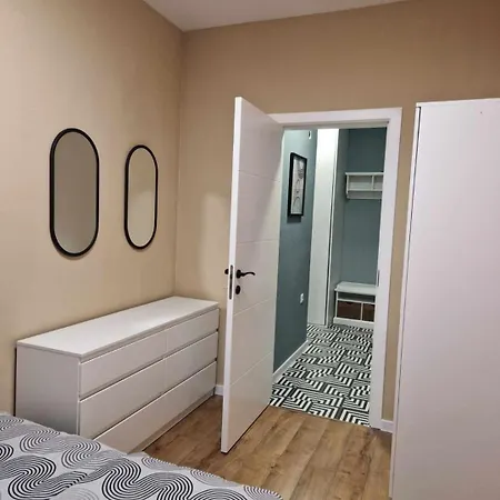 Modern 2br In Westpoint Close To Medical Uni Apartamento