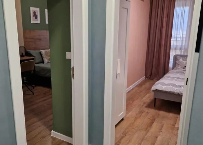 Апартамент Modern 2br In Westpoint Close To Medical Uni Пловдив